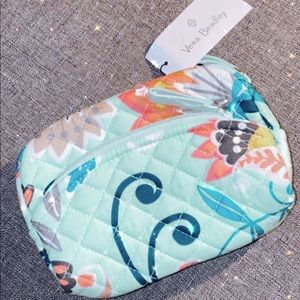 NWT Vera Bradley Pouch